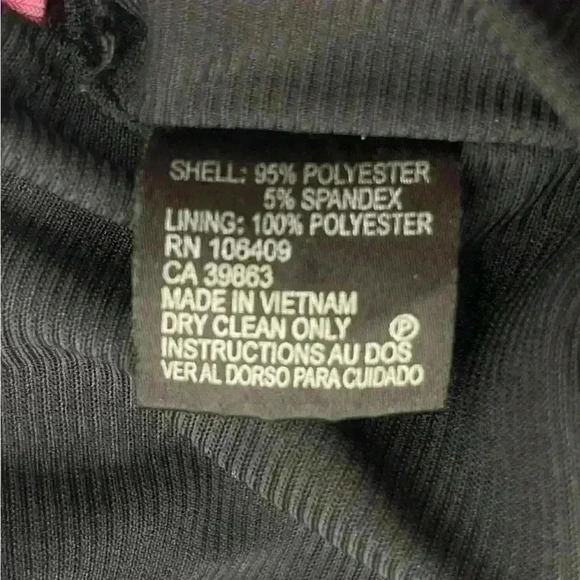 Tahari Arthur Levine Size 10 Cap Sleeve Keyhole Neck Pleated Sheath Dress Black - Picture 2 of 11